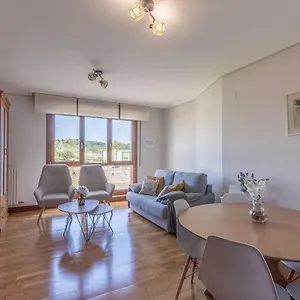 Confort Junto A La Ria De , Barakaldo España